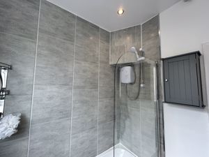 Photo 17- click for photo gallery